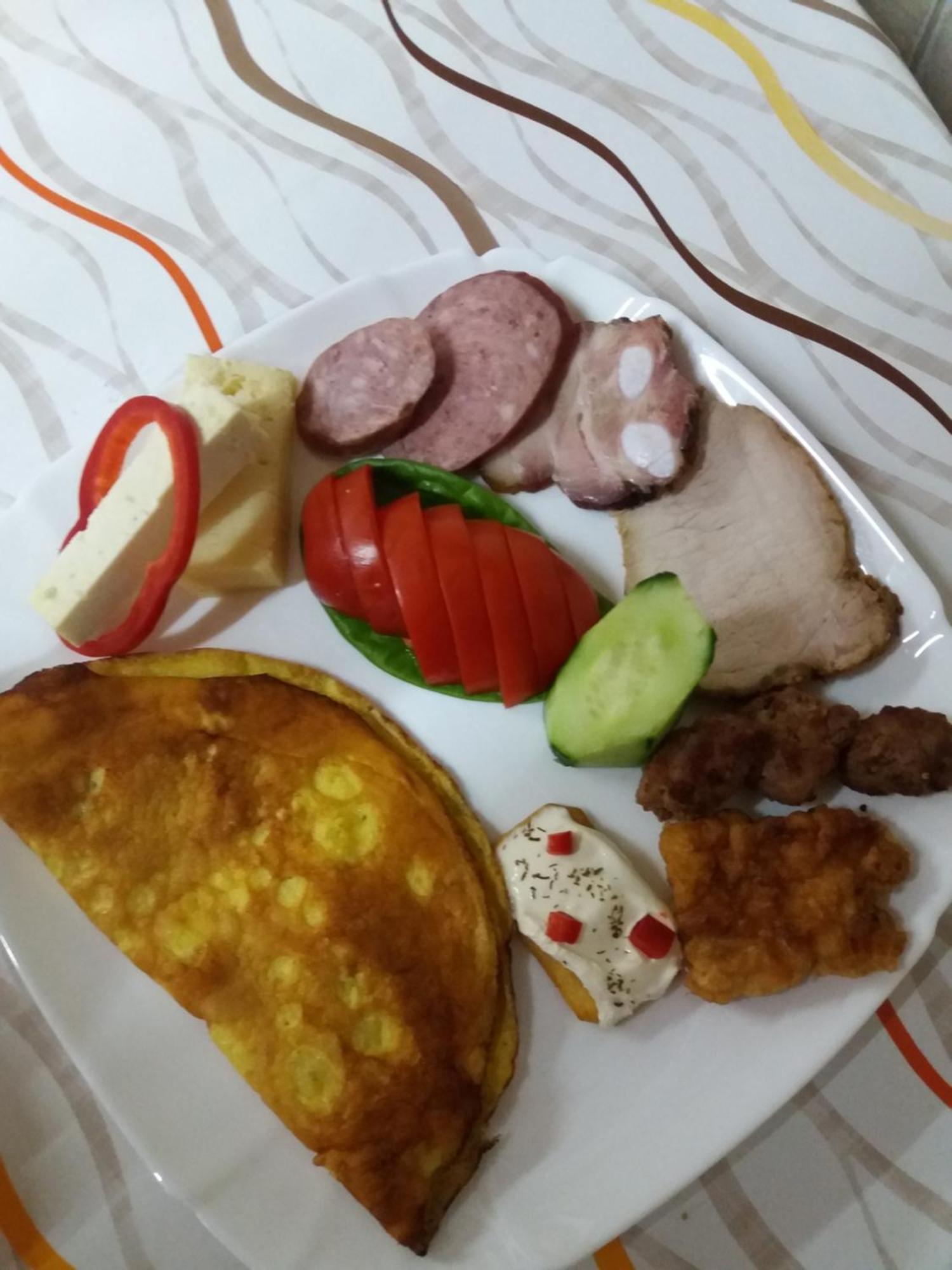 Pensiunea Serbeca Brosteni Exteriör bild